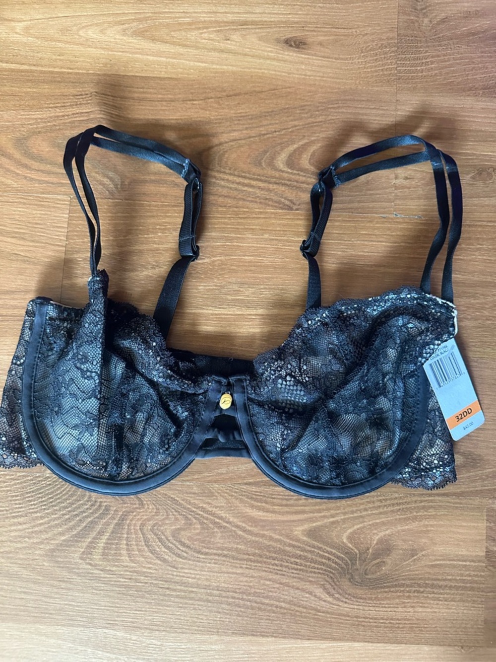 Parisa Black Lace Underwire Bra new 32DD